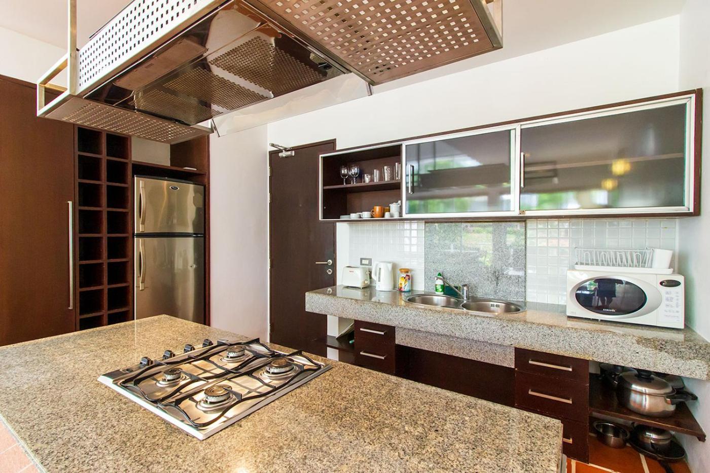 Kamala Hills Serviced Apartments Room photo